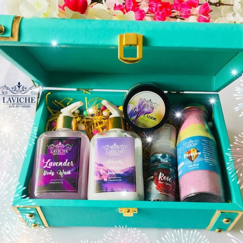 5 Awesome Body Care Hampers to buy this Summer