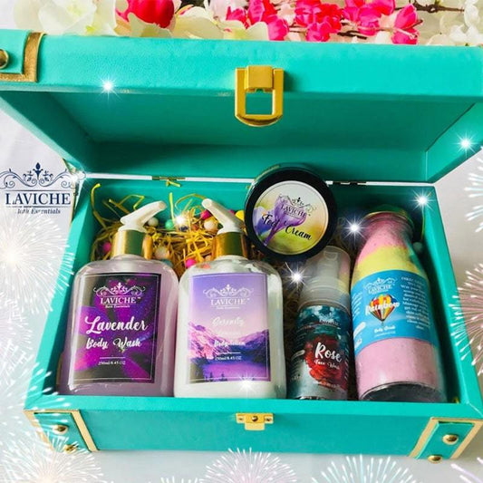 5 Awesome Body Care Hampers to buy this Summer